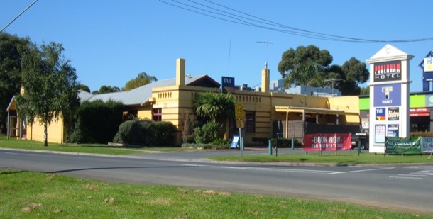 Bourkes-Hotel modern